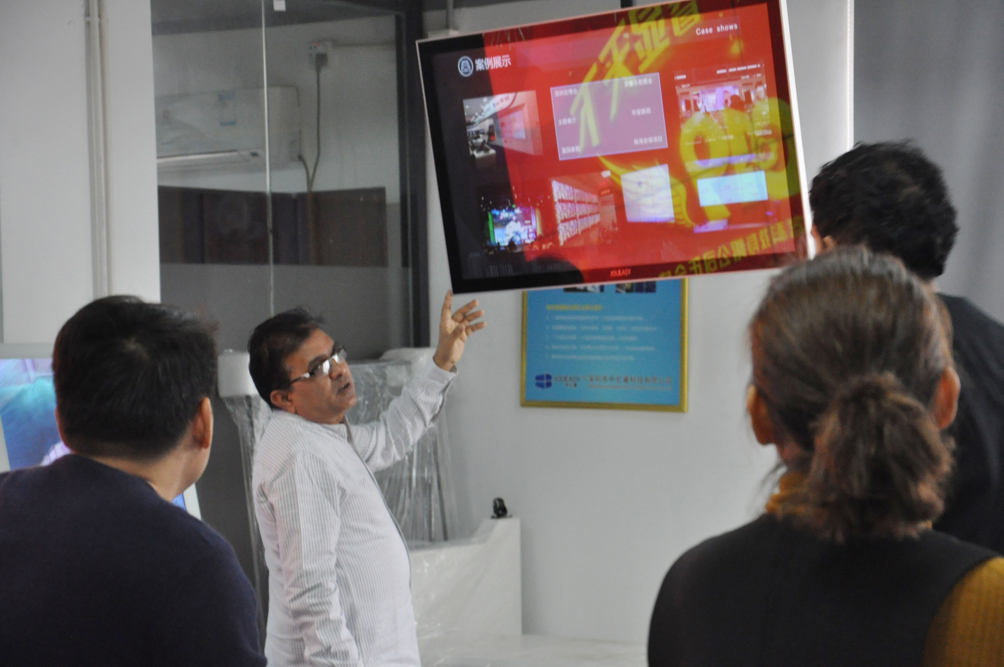 中億?？蛻粢娮C