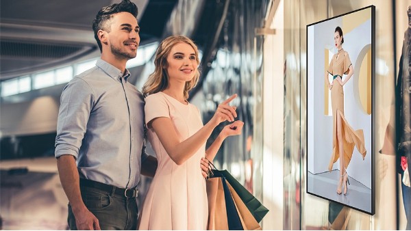 中億睿系列燈箱屏，完美演繹街頭場景