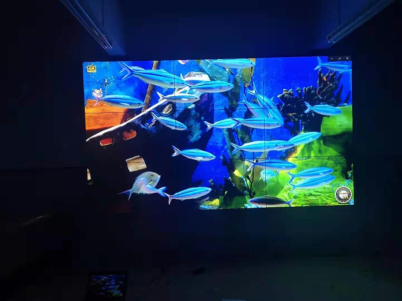 中億睿55寸拼接屏入駐廣東中山某小學(xué)項目安裝效果展示圖