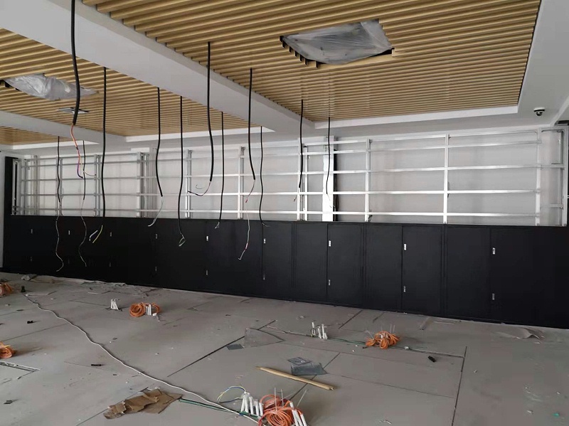 中億睿55寸拼接屏監(jiān)控顯示系統(tǒng)為廣東珠海某企業(yè)賦能信息化管理現(xiàn)場(chǎng)安裝圖片