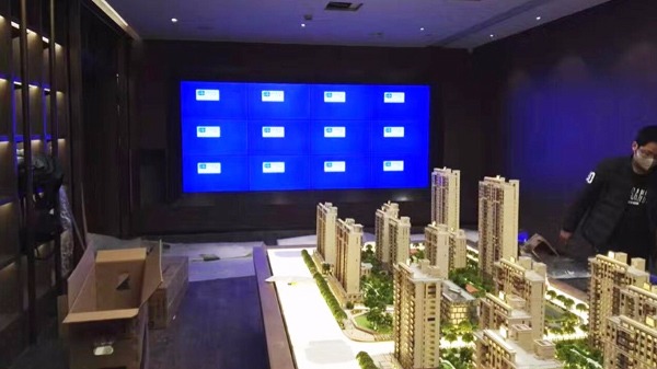 中億?？萍几嬖V您，哪些因素會(huì)影響到拼接屏的價(jià)格！