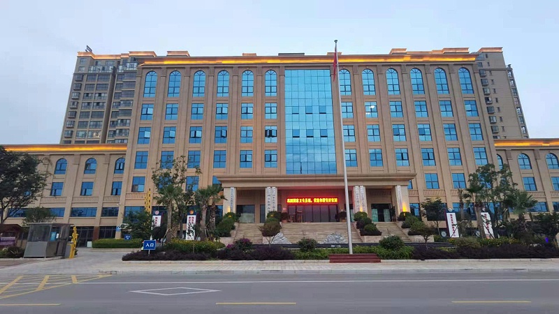 云南陸良黨群服務(wù)中心引入滑軌屏、拼接屏、一體機(jī)打造信息平臺(tái)